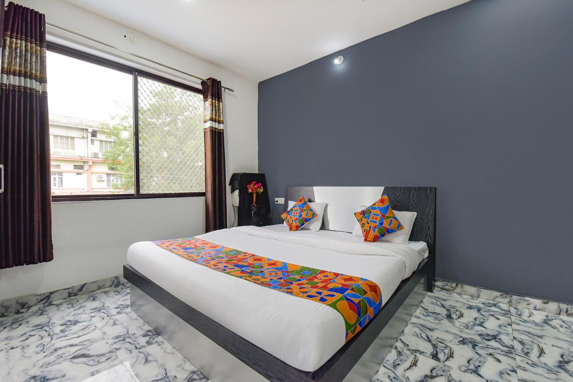 Fabexpress Soni Palace Ujjain Buitenkant foto