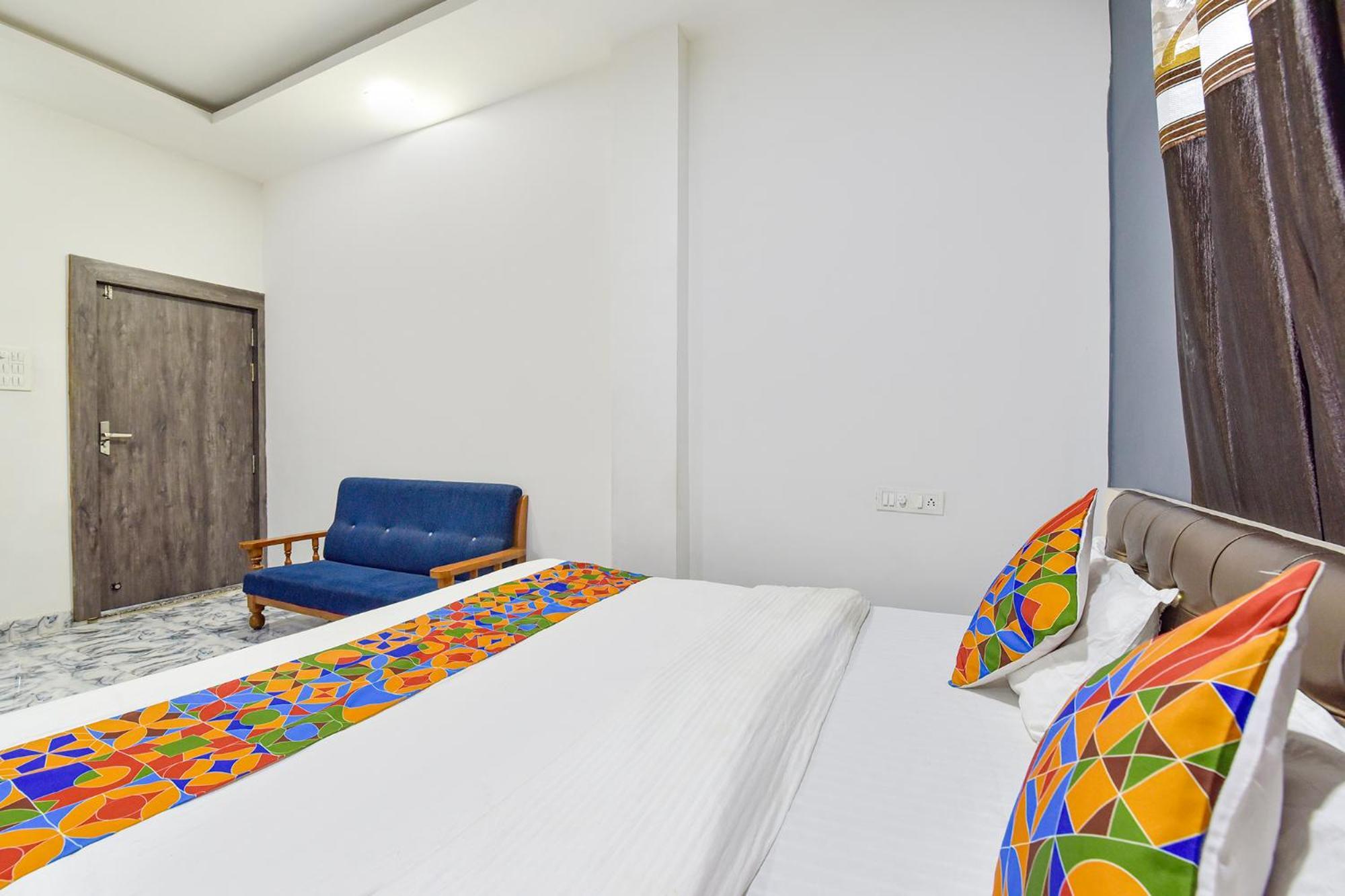Fabexpress Soni Palace Ujjain Buitenkant foto