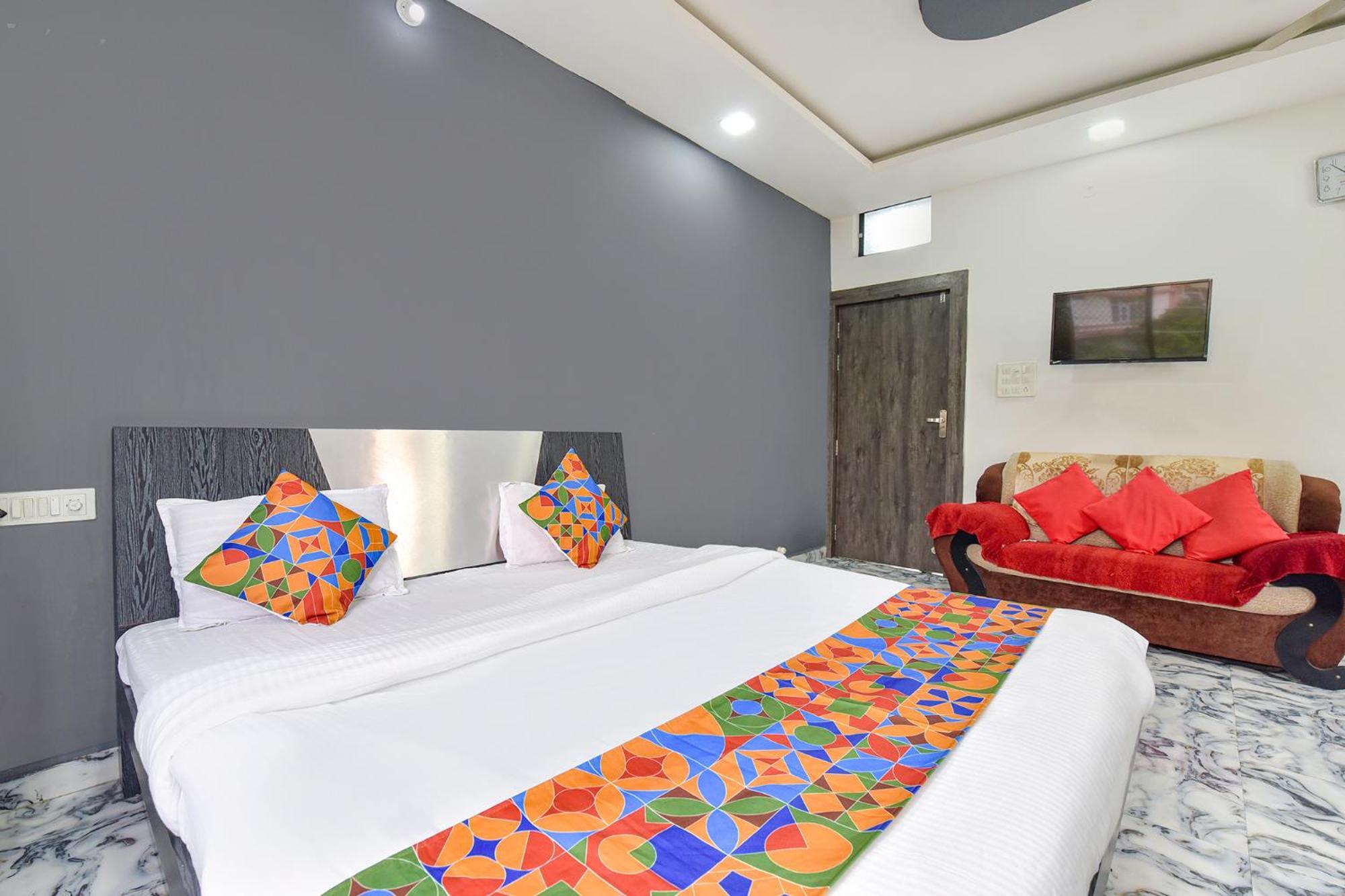 Fabexpress Soni Palace Ujjain Buitenkant foto